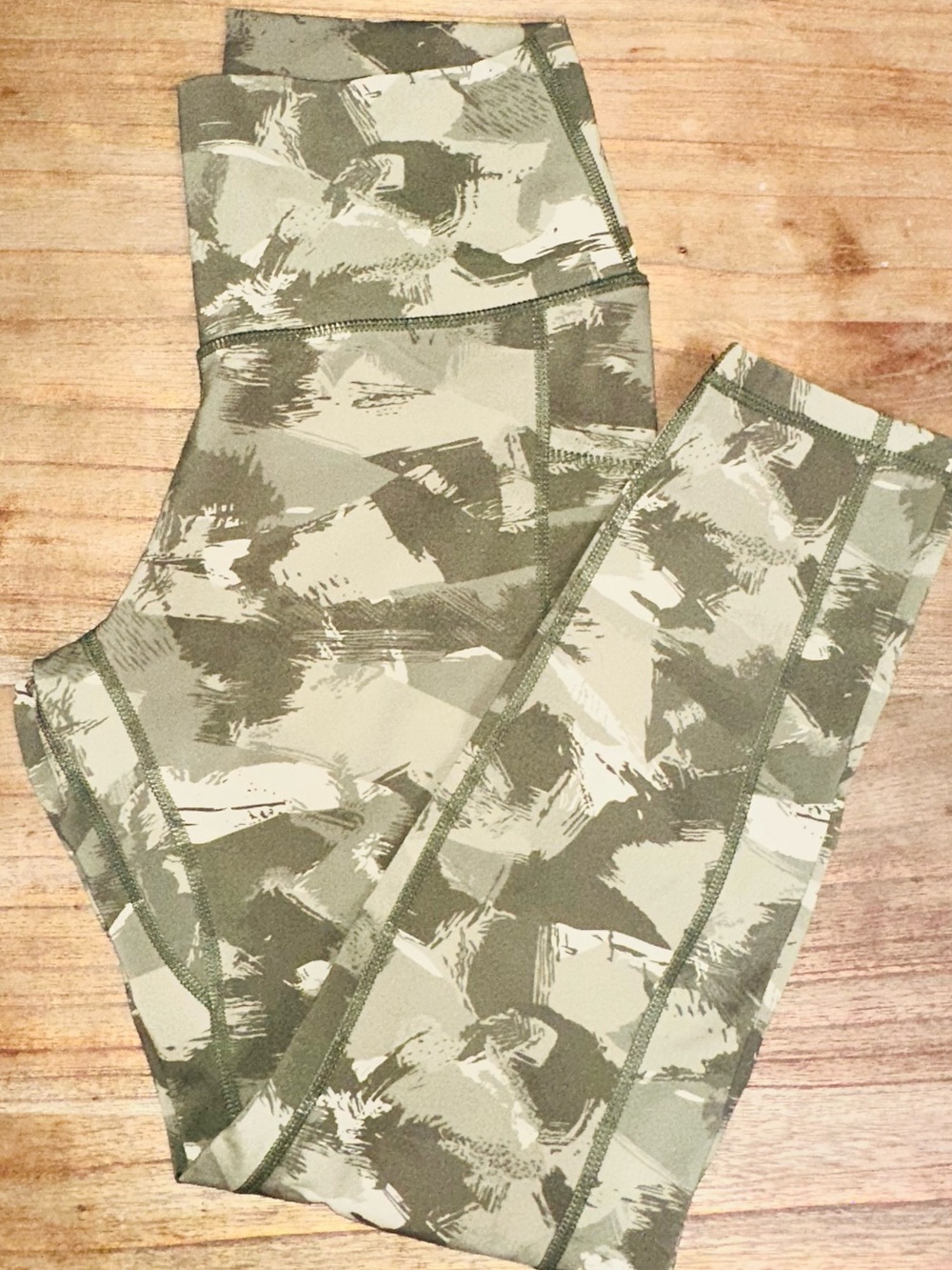 COLORFULKOALA CAMO leggings 7/8 Size:MED